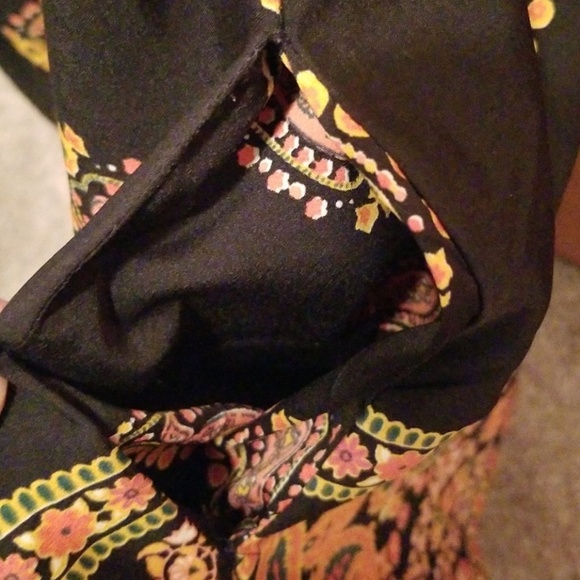 American Rag Black/Orange Paisley dress *POCKETS!* - Picture 10 of 11